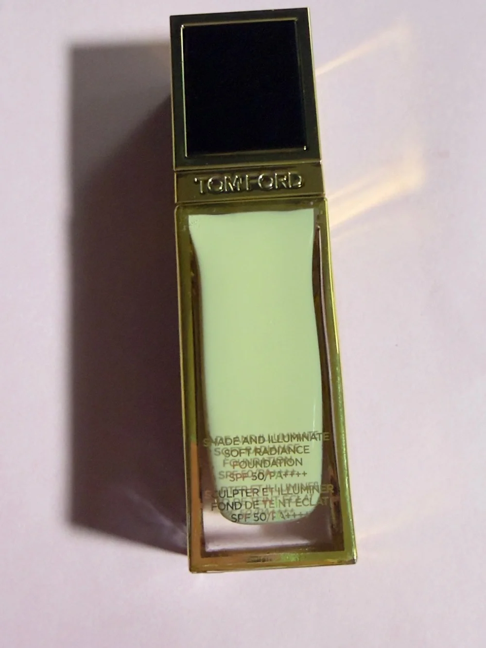 Tom Ford Foundation with Pink Accent - Shade and Illuminate